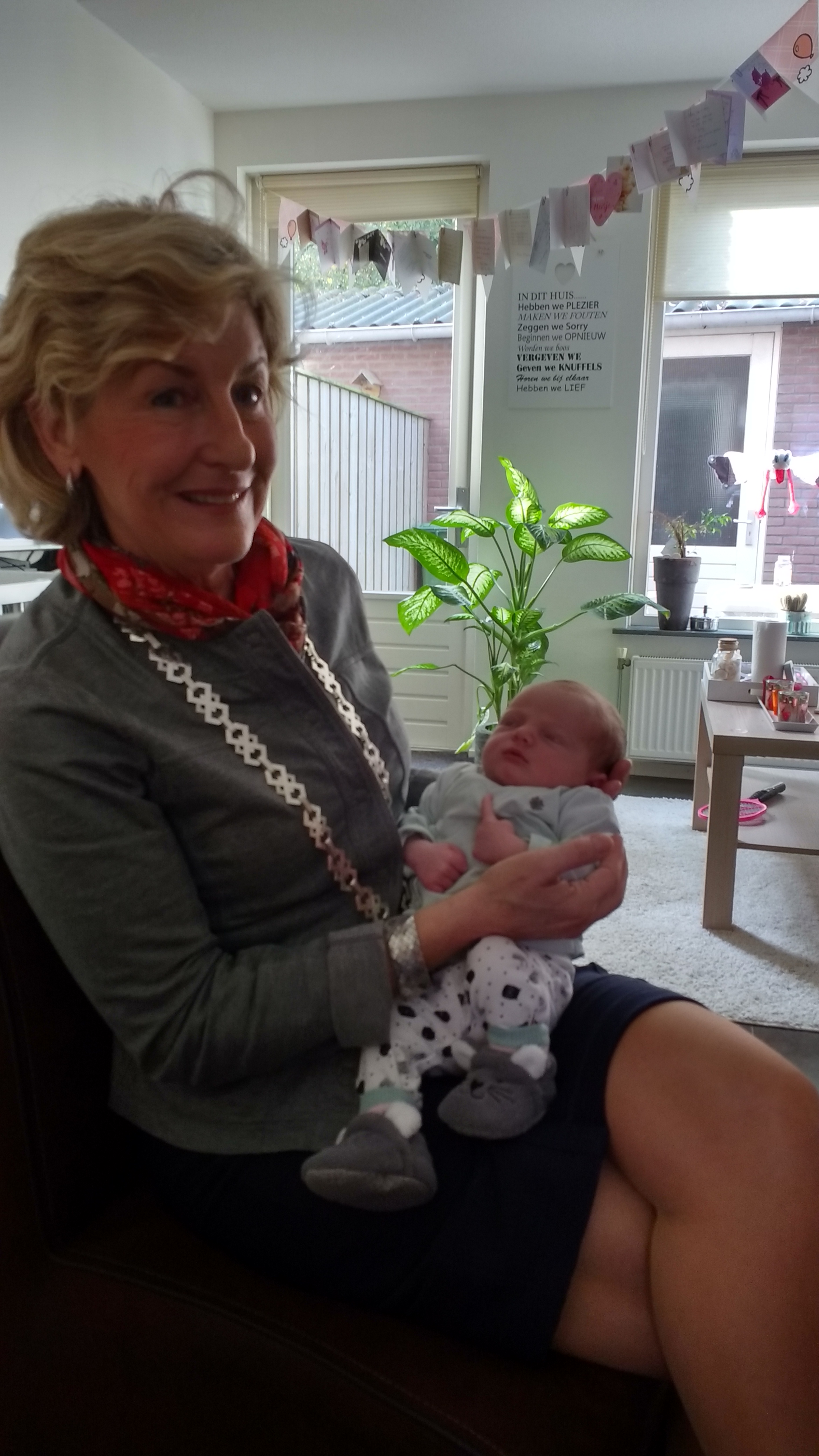 BGM Corry van Rhee-Oud Ammerwaal (West Maas & Waal) met baby Failey van Poppel op 19 oktober 2017.jpg